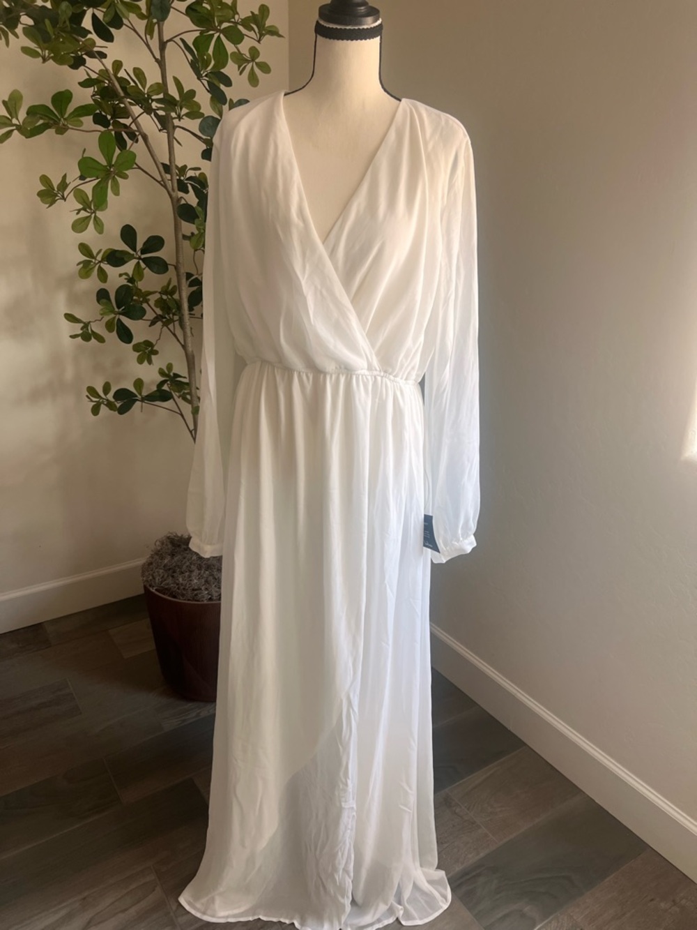 Lulus White Maxi Dress Long Sleeve With Side Slit V-Neck Flowy Formal Wedding